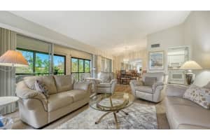 2446 CLUBHOUSE CIRCLE, SARASOTA, FL 34232 - MLS#MFRA4685777