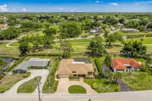 4806 W Country Club Dr, SARASOTA