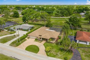 4806 COUNTRY CLUB DRIVE, SARASOTA, FL 34243 - MLS#MFRA4685797