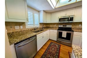 3807 LAKE BAYSHORE DRIVE, BRADENTON, FL 34205 - MLS#MFRA4685814