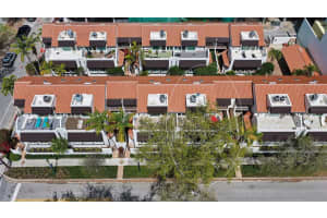 200 COCOANUT AVENUE, SARASOTA, FL 34236 - MLS#MFRA4685841