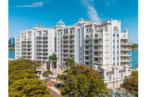 464 GOLDEN GATE POINT, SARASOTA, FL 34236 - MLS#MFRA4685865