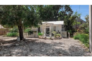 2562 ASHTON ROAD, SARASOTA, FL 34231 - MLS#MFRA4685871