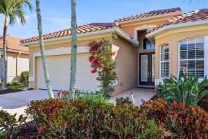 8319 NICE WAY, SARASOTA, FL 34238 - MLS#MFRA4685907