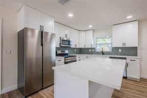 1517 HALLAM COURT, LAKELAND, FL 33813 - MLS#MFRA4685916