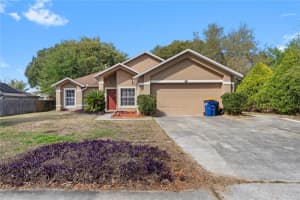646 Park Valley Cir, MINNEOLA