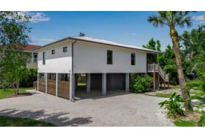 105 SHORE ROAD, NOKOMIS, FL 34275 - MLS#MFRA4685947