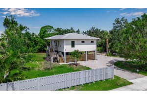 105 SHORE ROAD, NOKOMIS, FL 34275 - MLS#MFRA4685947
