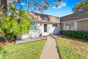 1327 GLENDALE CIRCLE, SARASOTA, FL 34232 - MLS#MFRA4686028