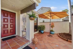 5312 HUNTINGWOOD COURT, SARASOTA, FL 34235 - MLS#MFRA4686095