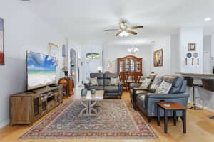 6726 COUNTRY CLUB LANE, SARASOTA, FL 34243 - MLS#MFRA4686098