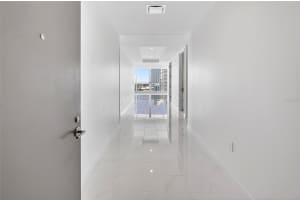 400 CENTRAL AVENUE, ST PETERSBURG, FL 33701 - MLS#MFRA4686146