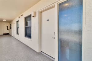 5740 MIDNIGHT PASS ROAD, SARASOTA, FL 34242 - MLS#MFRA4686166