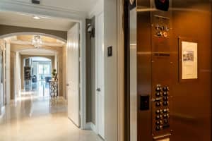 888 ORANGE AVENUE, SARASOTA, FL 34236 - MLS#MFRA4686169