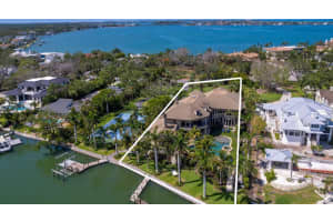 1423 HILLVIEW DRIVE, SARASOTA, FL 34239 - MLS#MFRA4686188