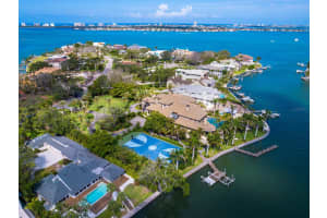 1435 HILLVIEW DRIVE, SARASOTA, FL 34239 - MLS#MFRA4686191