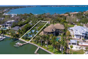 1435 HILLVIEW DRIVE, SARASOTA, FL 34239 - MLS#MFRA4686191