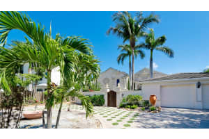 8213 MIDNIGHT PASS ROAD, SARASOTA, FL 34242 - MLS#MFRA4686208