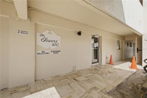 1150 TARPON CENTER DRIVE, VENICE, FL 34285 - MLS#MFRA4686231