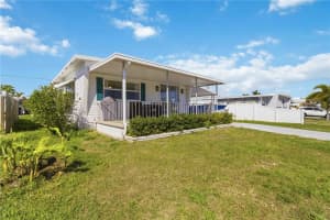 203 48TH AVENUE DRIVE, BRADENTON, FL 34207 - MLS#MFRA4686244