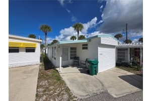 106 Aura St, ENGLEWOOD