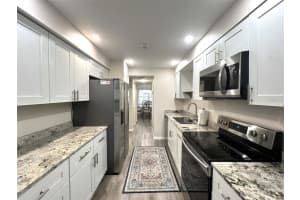 425 30TH AVENUE, BRADENTON, FL 34205 - MLS#MFRA4686273