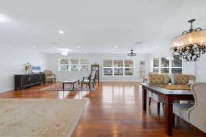 2713 RIVERBLUFF COURT, SARASOTA, FL 34231 - MLS#MFRA4686360