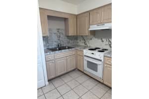 3325 BEE RIDGE ROAD, SARASOTA, FL 34239 - MLS#MFRA4686410