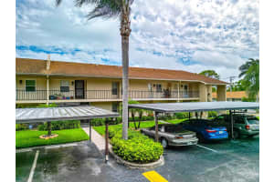 2657 WOODGATE LANE, SARASOTA, FL 34231 - MLS#MFRA4686420