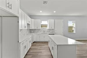 3707 20TH STREET, BRADENTON, FL 34208 - MLS#MFRA4686430