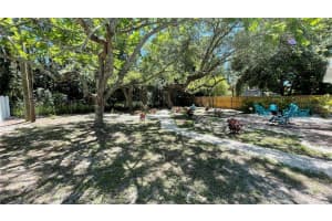 2504 MILMAR DRIVE, SARASOTA, FL 34237 - MLS#MFRA4686435