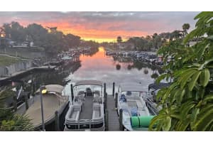 2321 CANALBLUFF PLACE, SARASOTA, FL 34231 - MLS#MFRA4686452