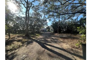 121 CHRISTIE AVENUE, SARASOTA, FL 34232 - MLS#MFRA4686557