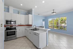 4427 SHARK DRIVE, BRADENTON, FL 34208 - MLS#MFRA4686610