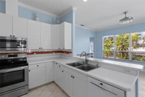 4427 SHARK DRIVE, BRADENTON, FL 34208 - MLS#MFRA4686610