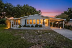 8514 MONARCH PLACE, PALMETTO, FL 34221 - MLS#MFRA4686624