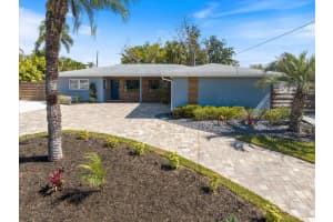 2513 MINEOLA WAY, SARASOTA, FL 34239 - MLS#MFRA4686632