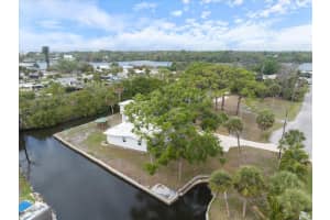 119 POMPANO LANE, NOKOMIS, FL 34275 - MLS#MFRA4686633