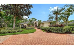5023 ASHLEY PARKWAY, SARASOTA, FL 34241 - MLS#MFRA4686640