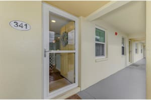 433 CERROMAR LANE, VENICE, FL 34293 - MLS#MFRA4686663