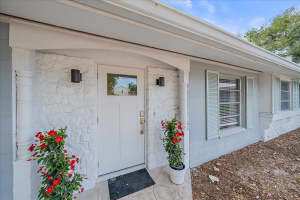 611 VENICE LANE, SARASOTA, FL 34242 - MLS#MFRA4686684