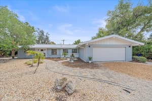 611 VENICE LANE, SARASOTA, FL 34242 - MLS#MFRA4686684