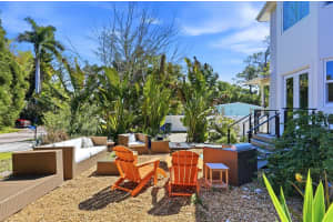 2538 TRINIDAD STREET, SARASOTA, FL 34231 - MLS#MFRA4686703