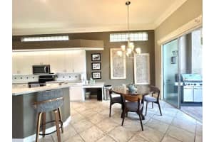 8701 52ND AVENUE, BRADENTON, FL 34211 - MLS#MFRA4686709