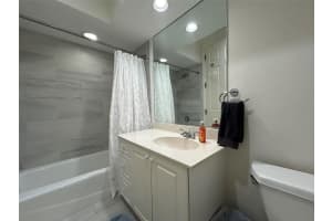 3705 54TH DRIVE, BRADENTON, FL 34210 - MLS#MFRA4686715