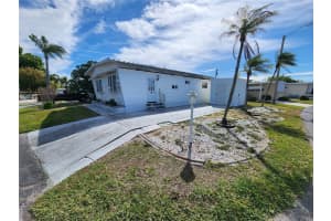305 BATAN COURT, BRADENTON, FL 34207 - MLS#MFRA4686716
