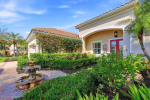 8045 WATERVIEW BOULEVARD, LAKEWOOD RANCH, FL 34202 - MLS#MFRA4686750