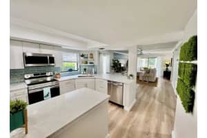 7203 CURTISS AVENUE, SARASOTA, FL 34231 - MLS#MFRA4686783