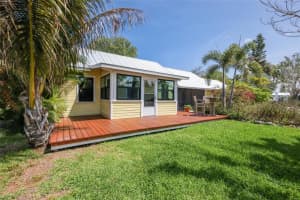 7030 Poinsettia Ave, LONGBOAT KEY