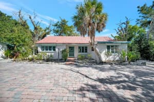4237 HIGEL AVENUE, SARASOTA, FL 34242 - MLS#MFRA4686838